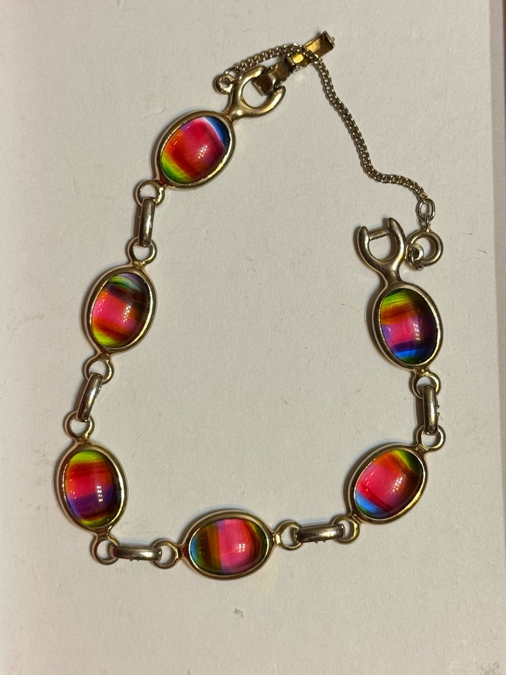 Sarah Coventry "Harmony" rainbow art glass cabochon bracelet - with safety chain